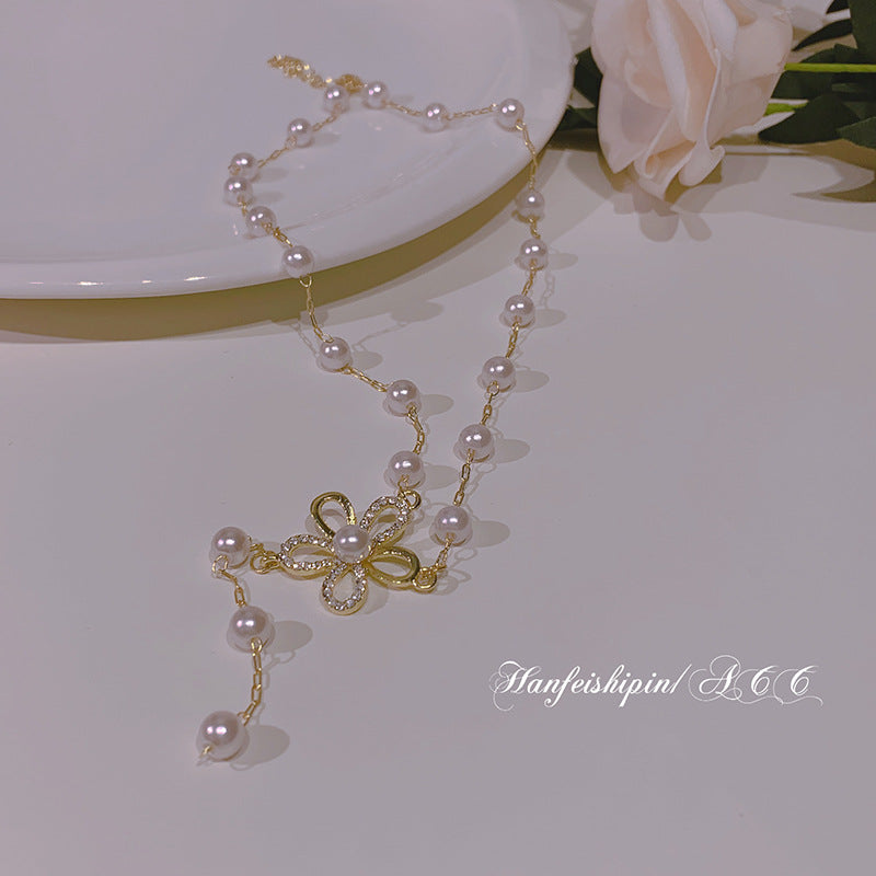 New fashion design sense pearl flower necklace, feminine elegance flower fairy clavicle chain